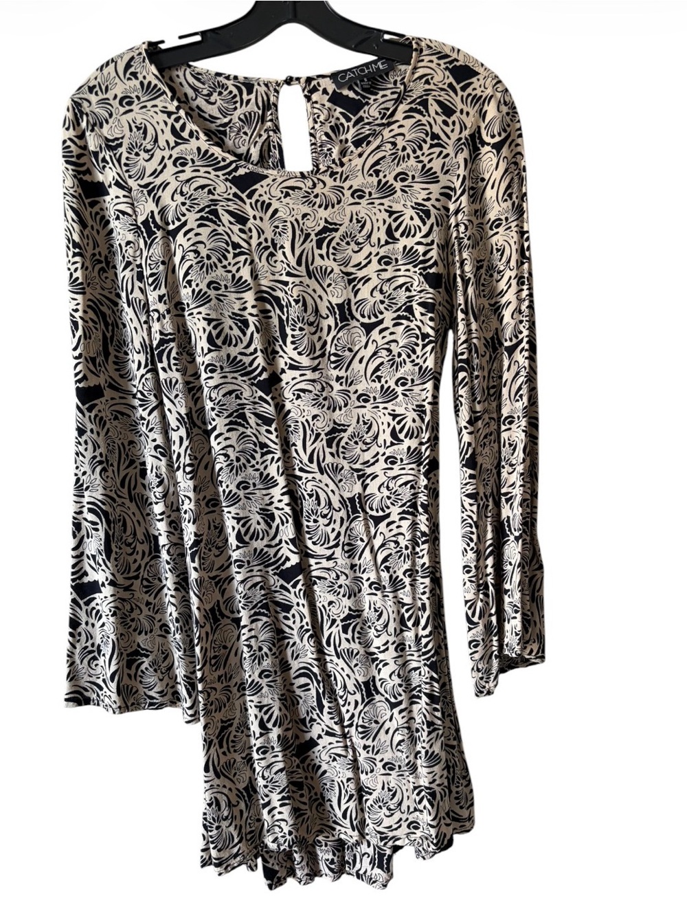 Black & Cream Long-Sleeve Patterned Dress